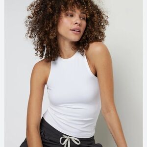 Vuori All the Feels white tank women’s XL EUC